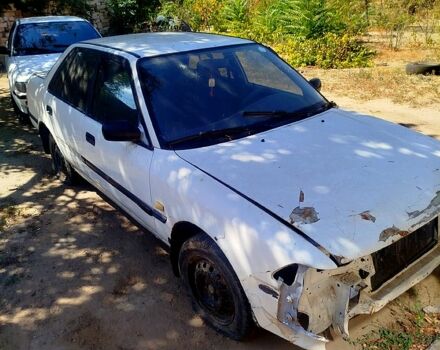 Тойота Карина, объемом двигателя 1.6 л и пробегом 165 тыс. км за 350 $, фото 1 на Automoto.ua