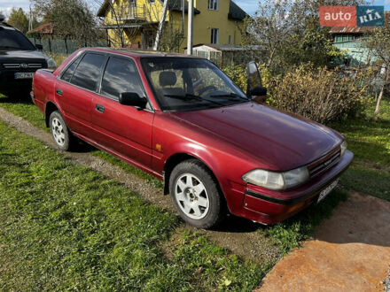 Тойота Каріна, об'ємом двигуна 1.6 л та пробігом 860 тис. км за 1600 $, фото 1 на Automoto.ua