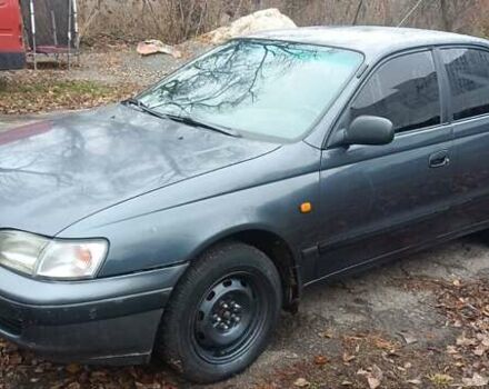 Тойота Карина, объемом двигателя 2 л и пробегом 420 тыс. км за 2000 $, фото 1 на Automoto.ua