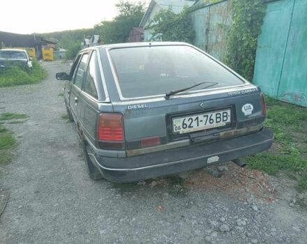 Серый Тойота Карина, объемом двигателя 2 л и пробегом 437 тыс. км за 721 $, фото 5 на Automoto.ua