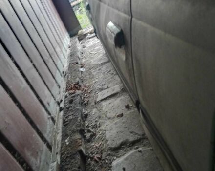 Серый Тойота Карина, объемом двигателя 2 л и пробегом 437 тыс. км за 721 $, фото 18 на Automoto.ua