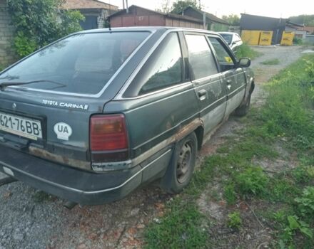 Серый Тойота Карина, объемом двигателя 2 л и пробегом 437 тыс. км за 721 $, фото 4 на Automoto.ua