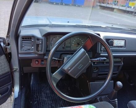 Сірий Тойота Каріна, об'ємом двигуна 2 л та пробігом 236 тис. км за 2638 $, фото 4 на Automoto.ua