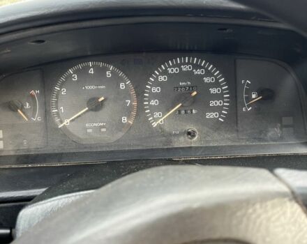 Серый Тойота Карина, объемом двигателя 1.6 л и пробегом 220 тыс. км за 1300 $, фото 8 на Automoto.ua