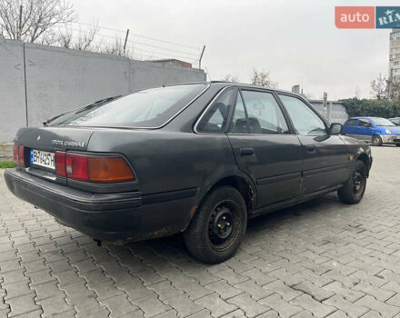 Сірий Тойота Каріна, об'ємом двигуна 1.59 л та пробігом 392 тис. км за 900 $, фото 3 на Automoto.ua