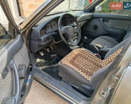 Серый Тойота Карина, объемом двигателя 1.98 л и пробегом 280 тыс. км за 2000 $, фото 9 на Automoto.ua