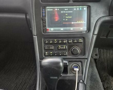 Серый Тойота Карина, объемом двигателя 2 л и пробегом 304 тыс. км за 3000 $, фото 1 на Automoto.ua