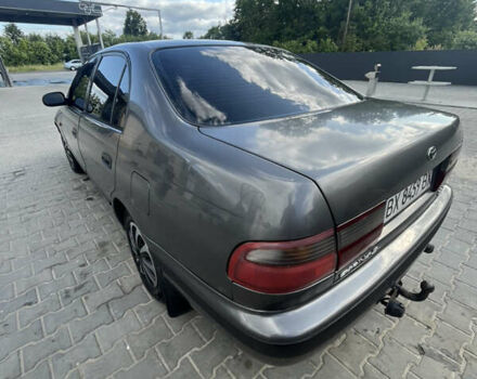 Серый Тойота Карина, объемом двигателя 2 л и пробегом 382 тыс. км за 2700 $, фото 3 на Automoto.ua