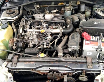 Серый Тойота Карина, объемом двигателя 2 л и пробегом 350 тыс. км за 1300 $, фото 5 на Automoto.ua