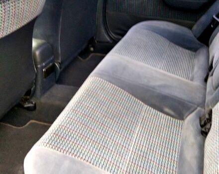 Серый Тойота Карина, объемом двигателя 2 л и пробегом 350 тыс. км за 1300 $, фото 3 на Automoto.ua