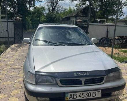 Сірий Тойота Каріна, об'ємом двигуна 1.6 л та пробігом 395 тис. км за 3000 $, фото 2 на Automoto.ua