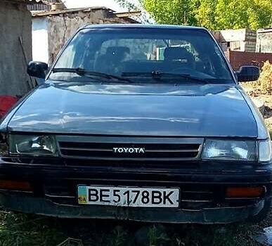 Сірий Тойота Каріна, об'ємом двигуна 1.6 л та пробігом 355 тис. км за 1100 $, фото 9 на Automoto.ua