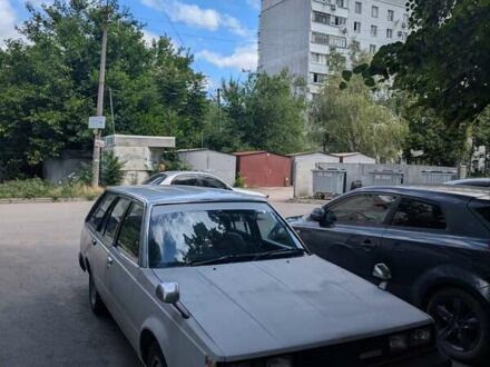 Тойота Карина 1986 в Запорожье на Automoto.ua Серый Тойота Карина, объемом двигателя 1.83 л и пробегом 240 тыс. км за 1700 $, фото 1 на Automoto.ua