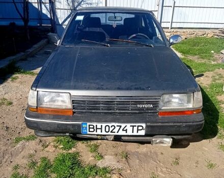 Серый Тойота Карина, объемом двигателя 2 л и пробегом 0 тыс. км за 700 $, фото 1 на Automoto.ua