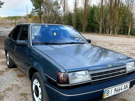 Тойота Каріна 1986 у Ахтырке на Automoto.ua Сірий Тойота Каріна, об'ємом двигуна 16 л та пробігом 266 тис. км за 1600 $, фото 1 на Automoto.ua