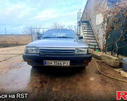 Сірий Тойота Каріна, об'ємом двигуна 2 л та пробігом 268 тис. км за 2300 $, фото 1 на Automoto.ua