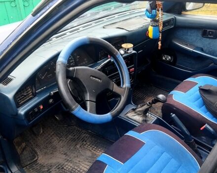 Синий Тойота Карина, объемом двигателя 16 л и пробегом 483 тыс. км за 1400 $, фото 4 на Automoto.ua