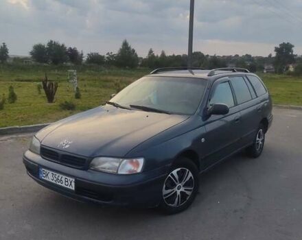 Синий Тойота Карина, объемом двигателя 2 л и пробегом 411 тыс. км за 3150 $, фото 1 на Automoto.ua