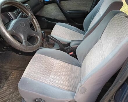 Зеленый Тойота Карина, объемом двигателя 1.6 л и пробегом 342 тыс. км за 3200 $, фото 12 на Automoto.ua