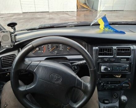 Зеленый Тойота Карина, объемом двигателя 2 л и пробегом 359 тыс. км за 2000 $, фото 6 на Automoto.ua