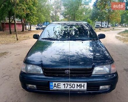 Зелений Тойота Каріна, об'ємом двигуна 1.6 л та пробігом 400 тис. км за 2000 $, фото 12 на Automoto.ua