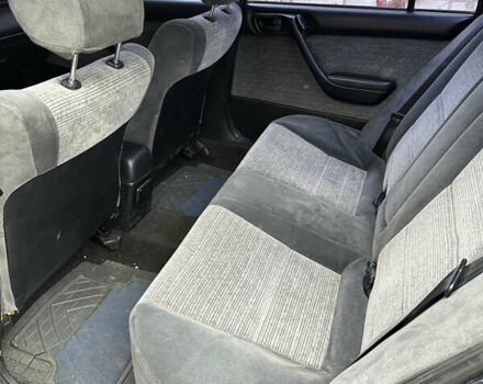 Зеленый Тойота Карина, объемом двигателя 2 л и пробегом 500 тыс. км за 1500 $, фото 5 на Automoto.ua