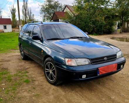 Зеленый Тойота Карина, объемом двигателя 2 л и пробегом 380 тыс. км за 3700 $, фото 2 на Automoto.ua