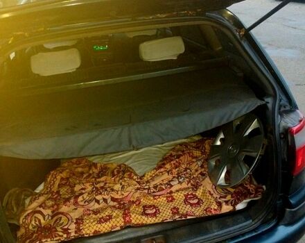 Зеленый Тойота Карина, объемом двигателя 2 л и пробегом 0 тыс. км за 2300 $, фото 1 на Automoto.ua