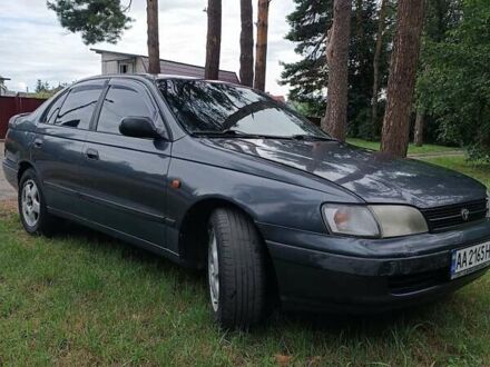Тойота Карина 1995 в Киеве на Automoto.ua Зеленый Тойота Карина, объемом двигателя 1.6 л и пробегом 300 тыс. км за 1300 $, фото 1 на Automoto.ua