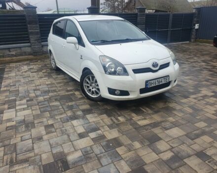 Білий Тойота Королла Версо, об'ємом двигуна 2.2 л та пробігом 220 тис. км за 7300 $, фото 1 на Automoto.ua