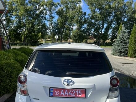Білий Тойота Королла Версо, об'ємом двигуна 0 л та пробігом 236 тис. км за 6300 $, фото 1 на Automoto.ua