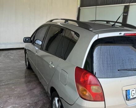 Бежевий Тойота Королла Версо, об'ємом двигуна 2 л та пробігом 318 тис. км за 2950 $, фото 2 на Automoto.ua