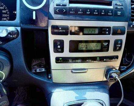 Бежевий Тойота Королла Версо, об'ємом двигуна 2 л та пробігом 318 тис. км за 2950 $, фото 8 на Automoto.ua