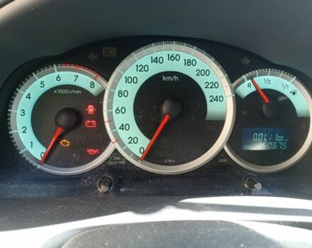 Черный Тойота Королла Версо, объемом двигателя 1.8 л и пробегом 300 тыс. км за 6200 $, фото 4 на Automoto.ua