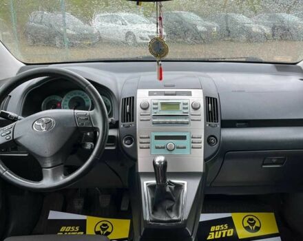 Черный Тойота Королла Версо, объемом двигателя 2 л и пробегом 200 тыс. км за 5500 $, фото 15 на Automoto.ua