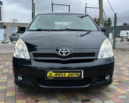 Черный Тойота Королла Версо, объемом двигателя 2 л и пробегом 200 тыс. км за 5500 $, фото 1 на Automoto.ua