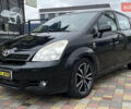 Черный Тойота Королла Версо, объемом двигателя 2 л и пробегом 200 тыс. км за 5500 $, фото 2 на Automoto.ua