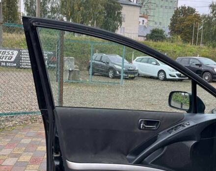 Черный Тойота Королла Версо, объемом двигателя 2 л и пробегом 200 тыс. км за 5500 $, фото 8 на Automoto.ua