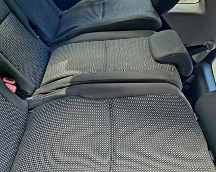 Черный Тойота Королла Версо, объемом двигателя 2.23 л и пробегом 328 тыс. км за 4100 $, фото 19 на Automoto.ua