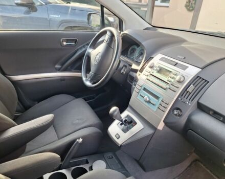 Черный Тойота Королла Версо, объемом двигателя 1.8 л и пробегом 220 тыс. км за 8243 $, фото 4 на Automoto.ua