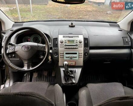 Черный Тойота Королла Версо, объемом двигателя 2.23 л и пробегом 220 тыс. км за 7000 $, фото 8 на Automoto.ua