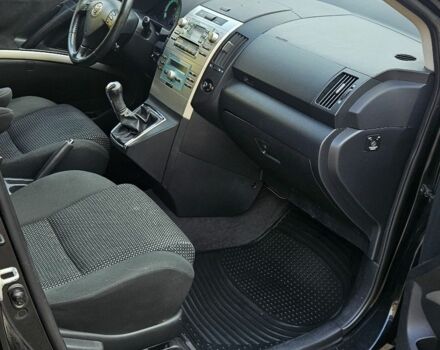 Черный Тойота Королла Версо, объемом двигателя 2 л и пробегом 373 тыс. км за 2957 $, фото 16 на Automoto.ua