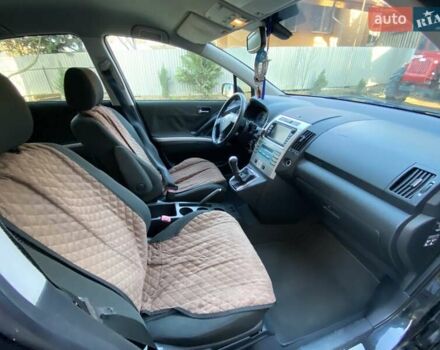 Черный Тойота Королла Версо, объемом двигателя 2.2 л и пробегом 250 тыс. км за 6800 $, фото 5 на Automoto.ua