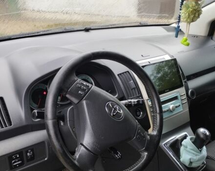 Черный Тойота Королла Версо, объемом двигателя 2.2 л и пробегом 299 тыс. км за 6500 $, фото 4 на Automoto.ua