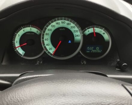 Черный Тойота Королла Версо, объемом двигателя 2.2 л и пробегом 299 тыс. км за 6500 $, фото 3 на Automoto.ua