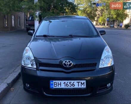 Чорний Тойота Королла Версо, об'ємом двигуна 2 л та пробігом 319 тис. км за 4700 $, фото 1 на Automoto.ua