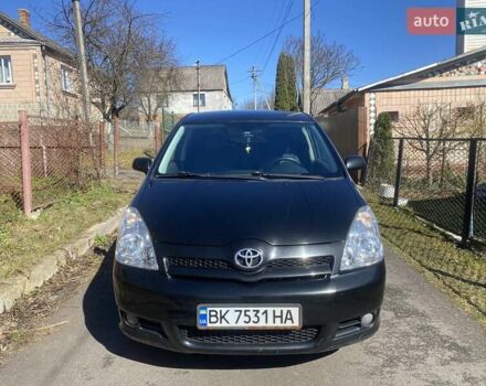 Чорний Тойота Королла Версо, об'ємом двигуна 2 л та пробігом 382 тис. км за 6250 $, фото 1 на Automoto.ua