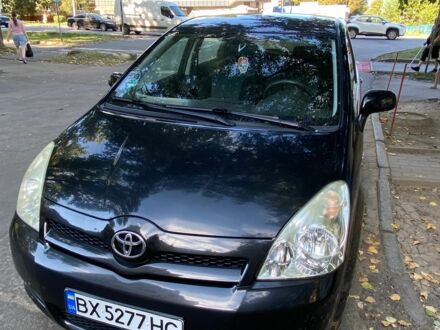 Чорний Тойота Королла Версо, об'ємом двигуна 1.6 л та пробігом 226 тис. км за 5500 $, фото 1 на Automoto.ua