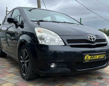 Черный Тойота Королла Версо, объемом двигателя 2 л и пробегом 200 тыс. км за 5500 $, фото 1 на Automoto.ua