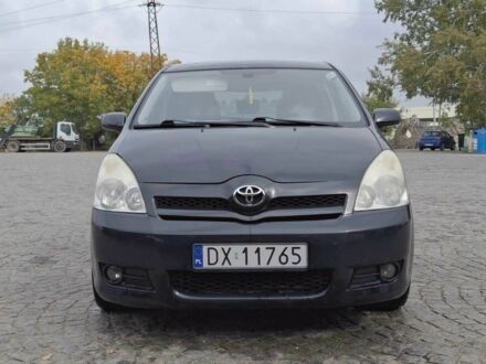 Черный Тойота Королла Версо, объемом двигателя 2.2 л и пробегом 300 тыс. км за 3300 $, фото 1 на Automoto.ua